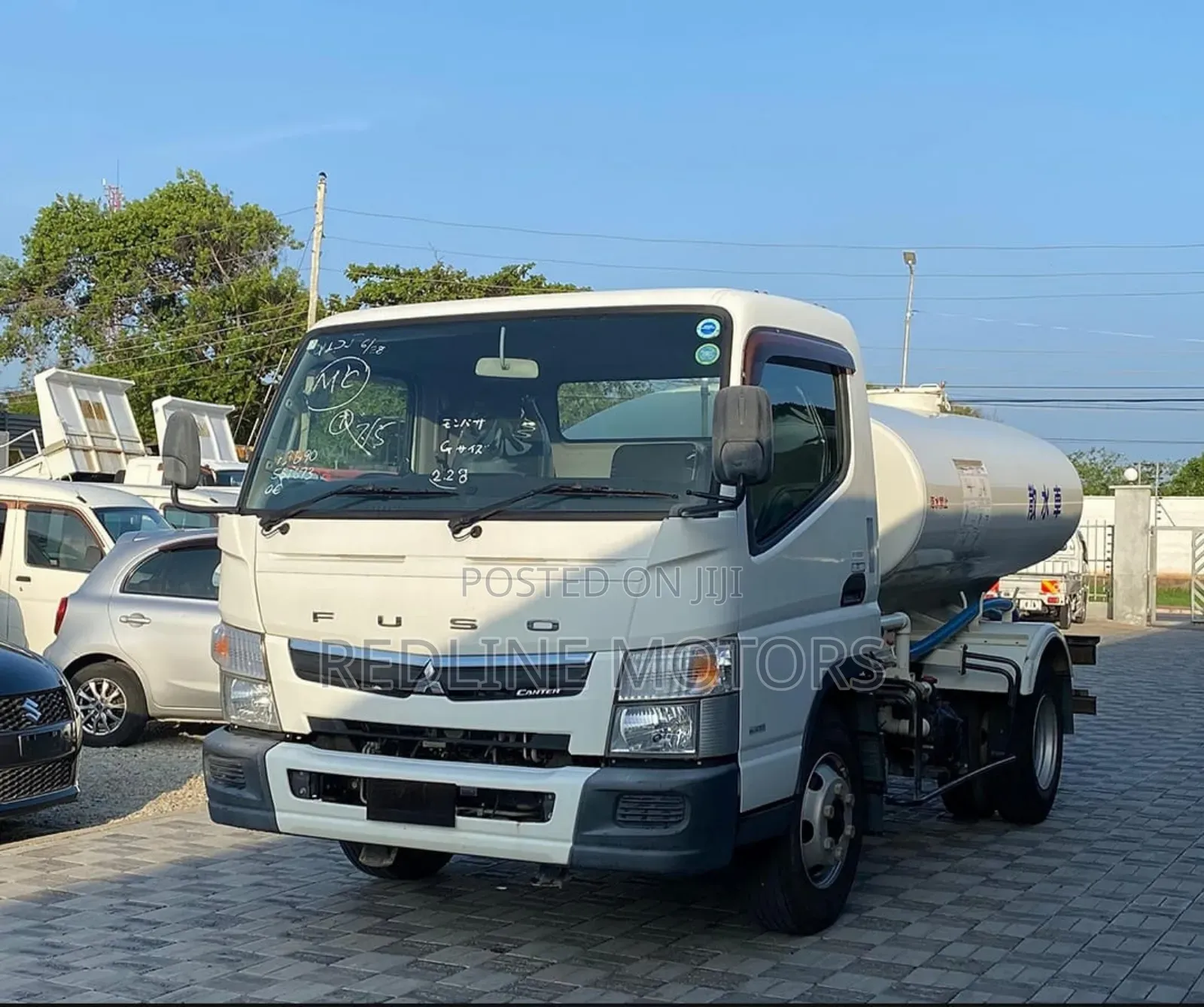 Mitsubishi Fuso Tank Truck