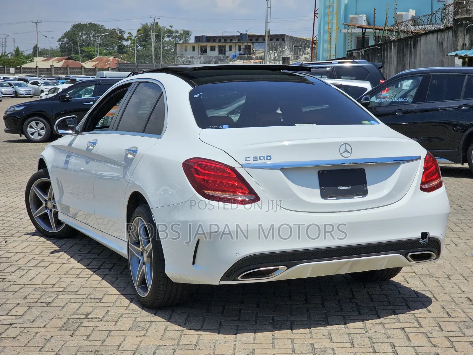 Mercedes-Benz C200 2018 Pearl
