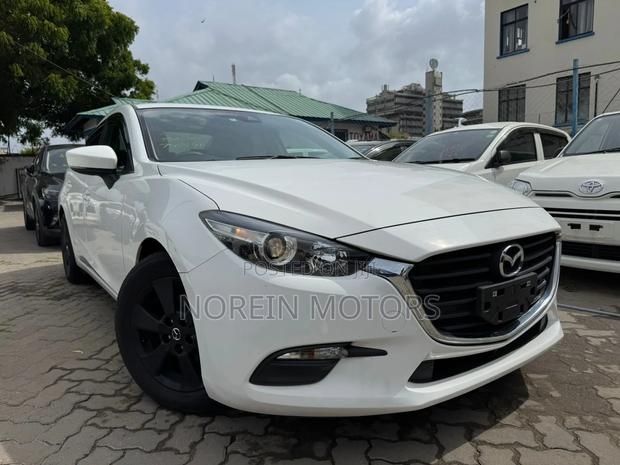 Mazda Axela 2018 White - thumbnail 8