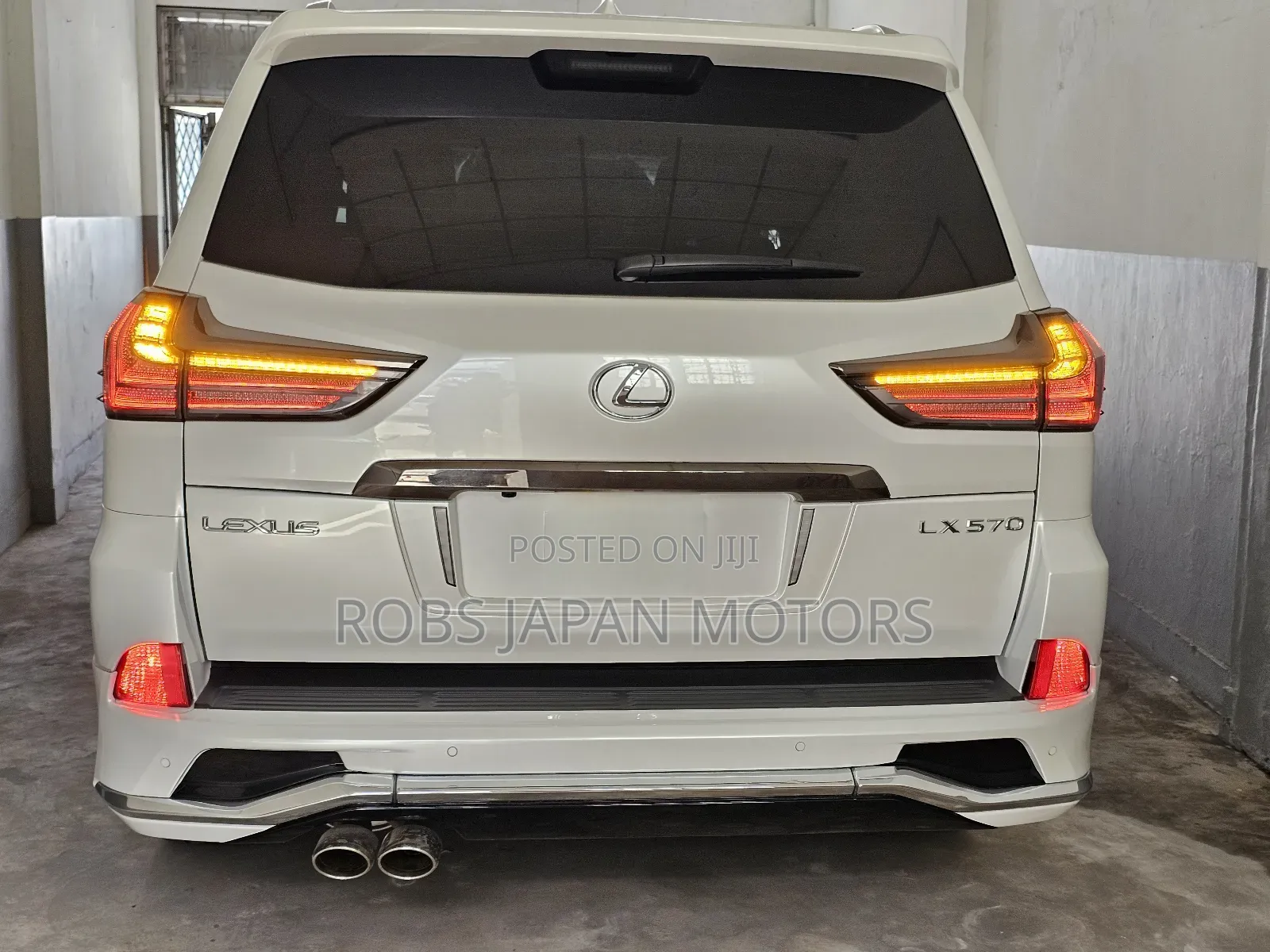Lexus LX 570 AWD 2018 Pearl