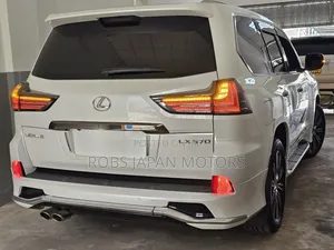 Lexus LX 570 AWD 2018 Pearl