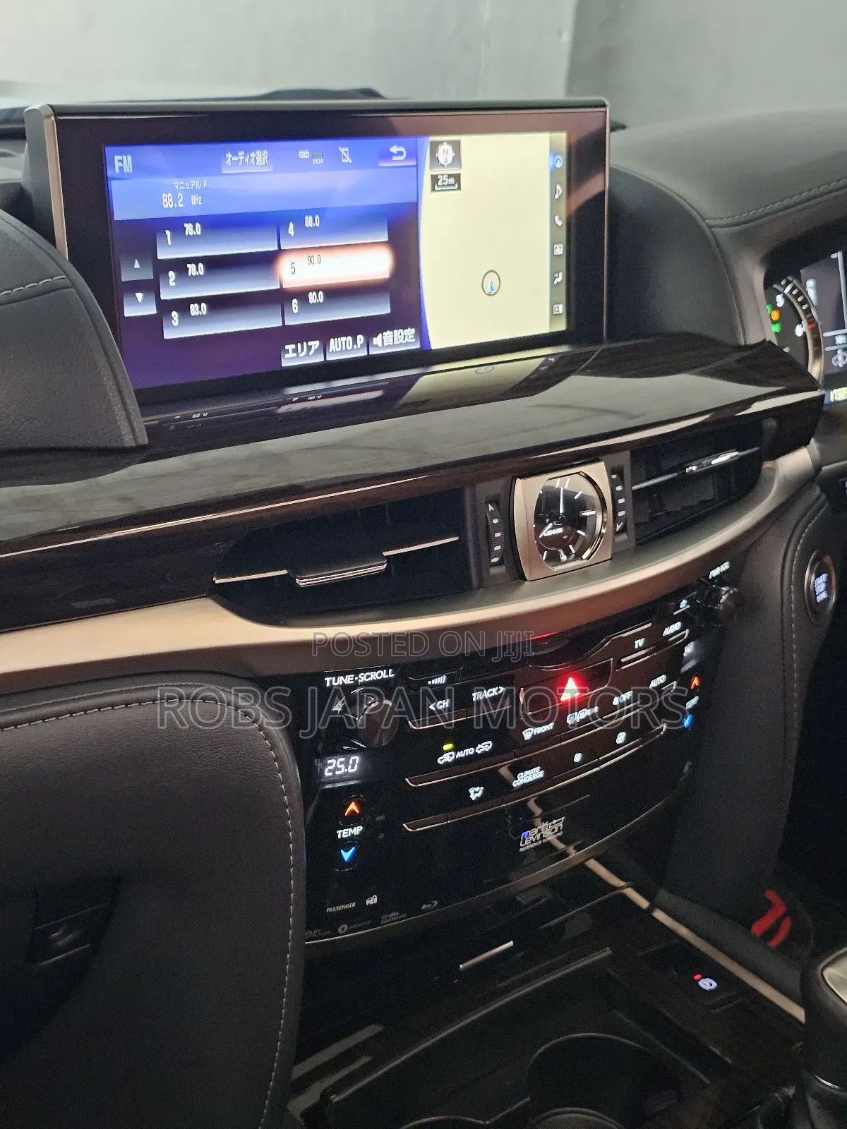 Lexus LX 570 AWD 2018 Pearl