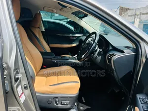 Lexus NX 2018 Gold