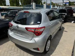 Toyota Vitz 2017 Gray