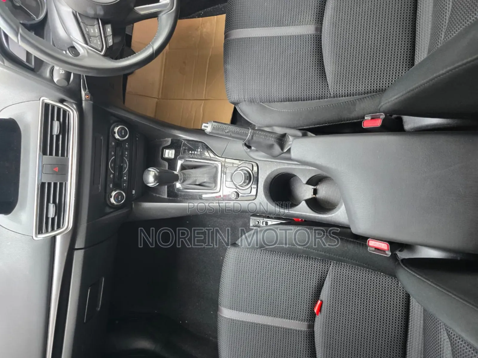 Mazda Axela 2018 Red