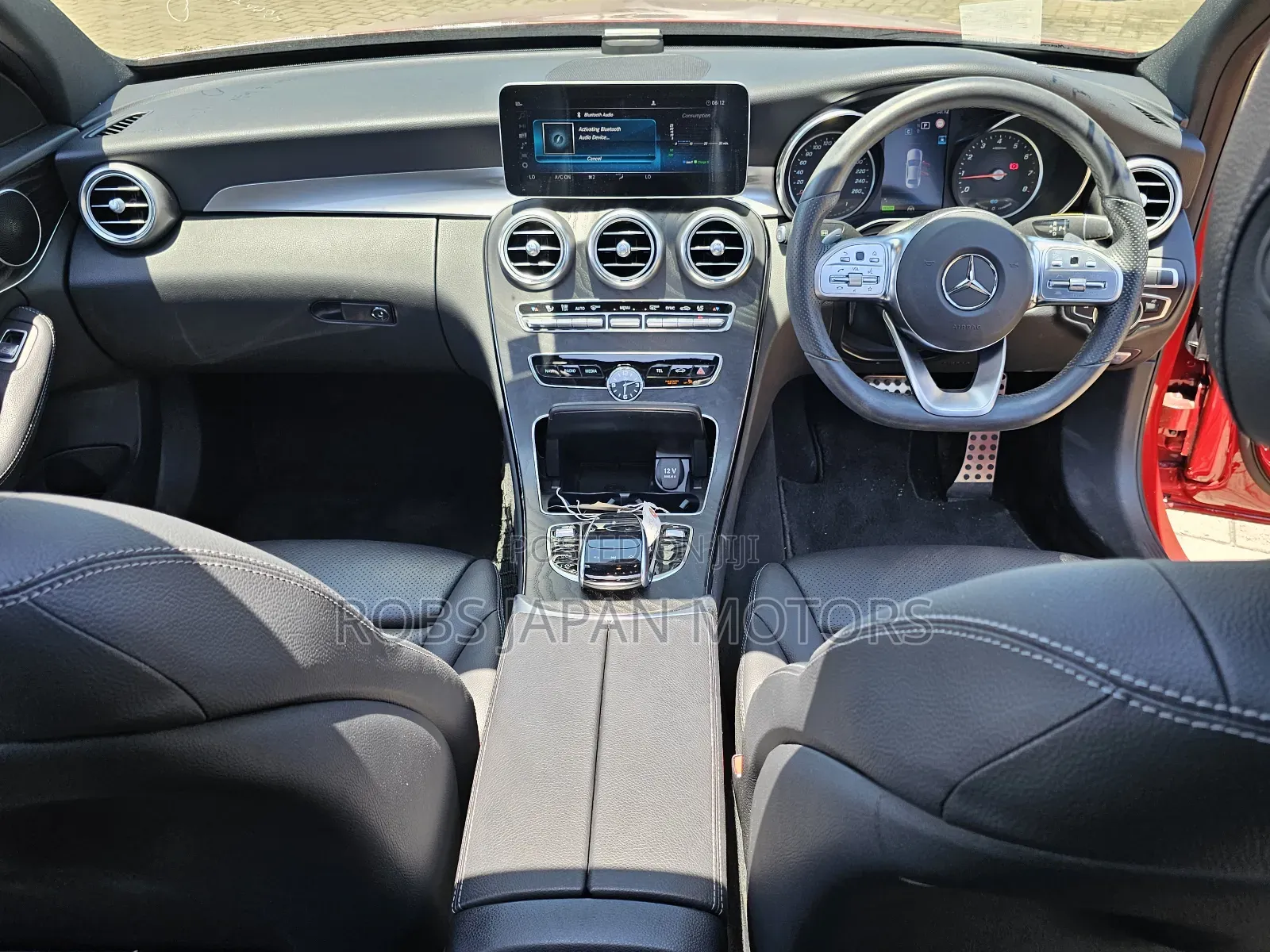 Mercedes-Benz C200 2019 Red
