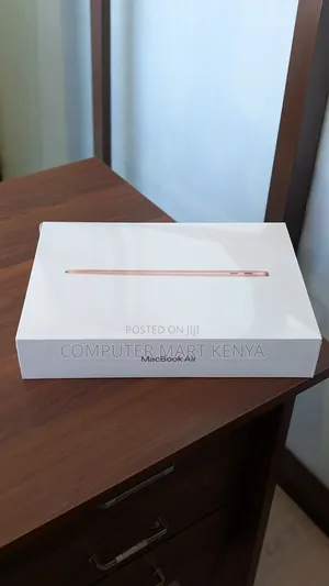 New Laptop Apple MacBook Air 8GB Apple M1 SSD 256GB