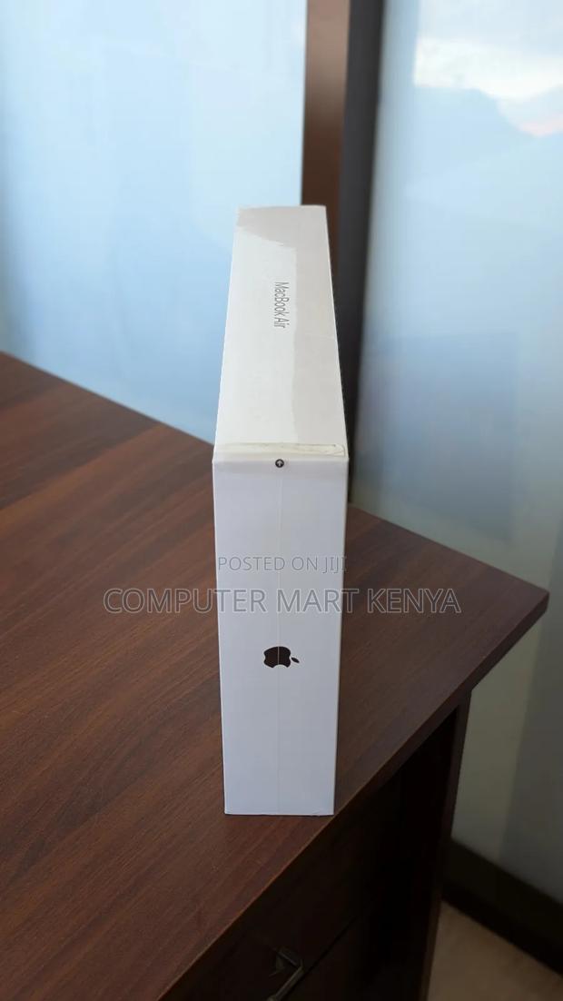 New Laptop Apple MacBook Air 8GB Apple M1 SSD 256GB - thumbnail 5