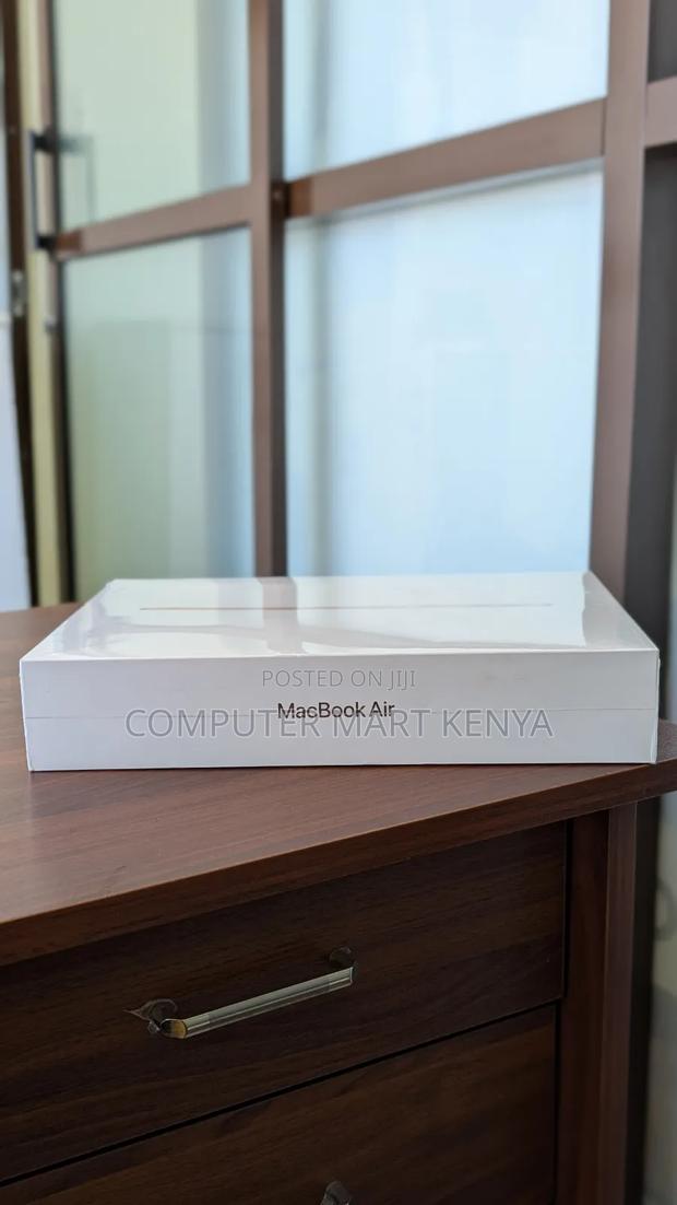 New Laptop Apple MacBook Air 8GB Apple M1 SSD 256GB - thumbnail 6