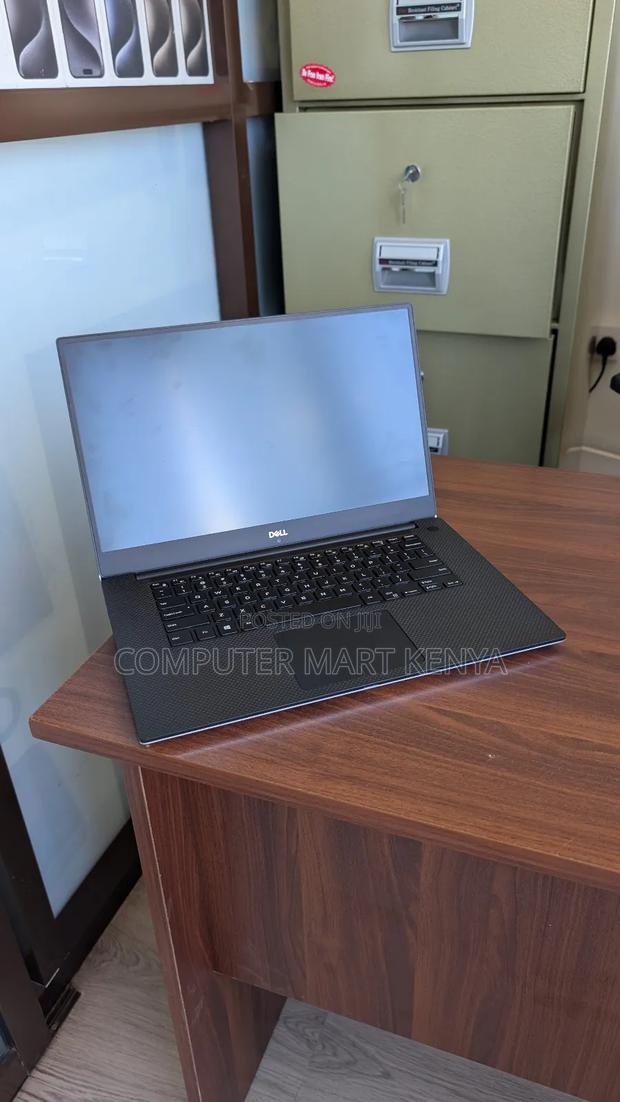 Laptop Dell Precision 5530 32GB Intel Core I7 SSD 1T - thumbnail 5