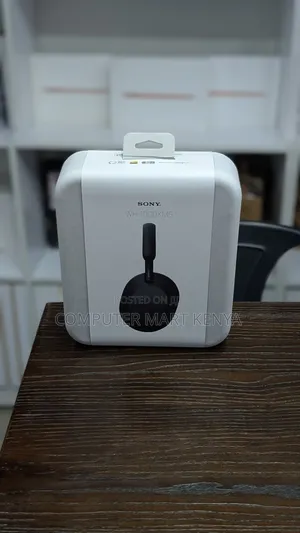 Brand New Sealed Sony WH-1000XM5