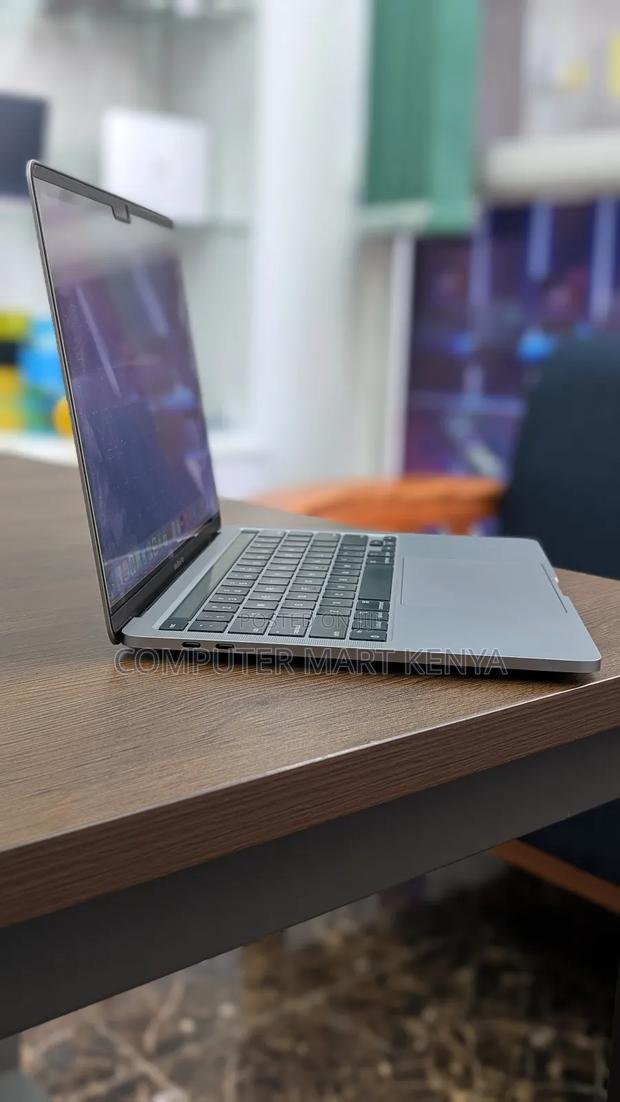 Laptop Apple MacBook Pro 8GB Apple M2 SSD 256GB - thumbnail 2