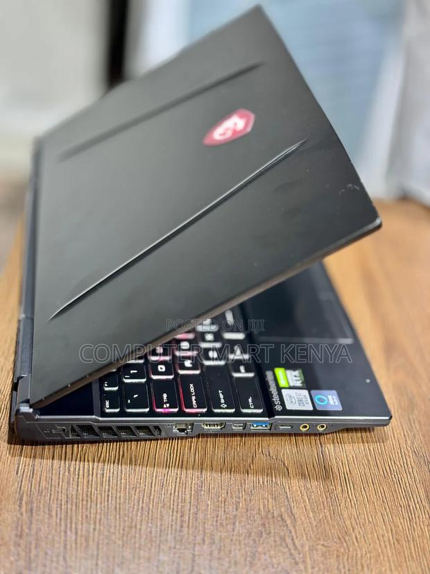 Laptop MSI 16GB Intel Core I7 SSD 512GB - thumbnail 2