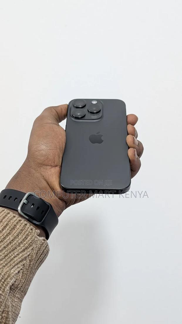 Apple iPhone 15 Pro 128 GB Black - thumbnail 2
