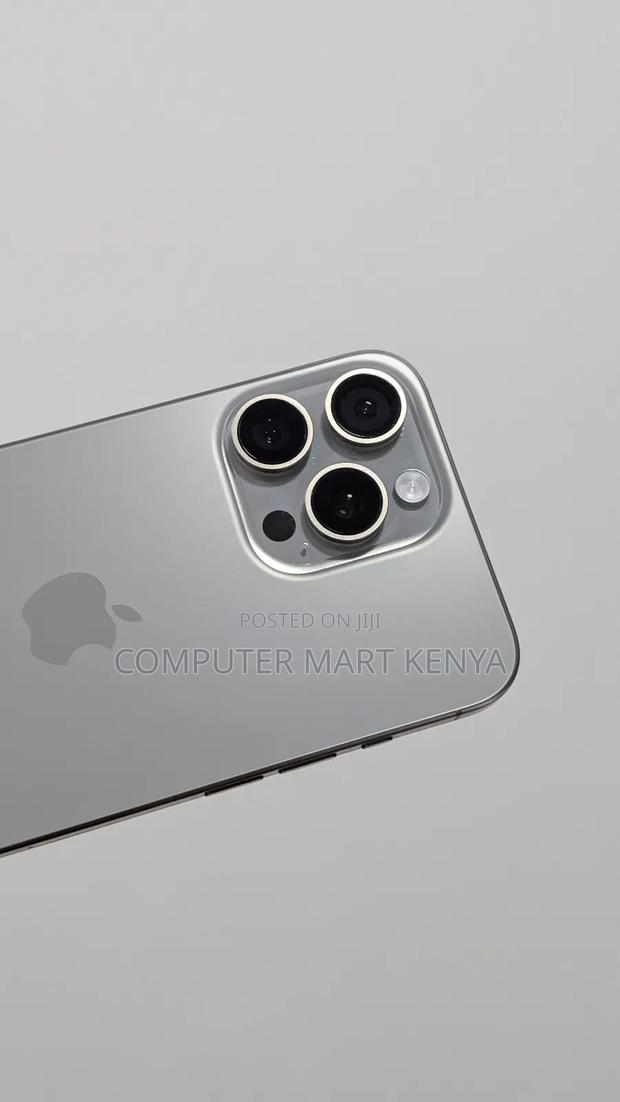 Apple iPhone 15 Pro Max 512 GB Silver - thumbnail 2
