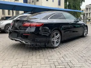 Mercedes-Benz E200 2018 Black