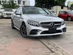 Mercedes-Benz C180 2018 Silver