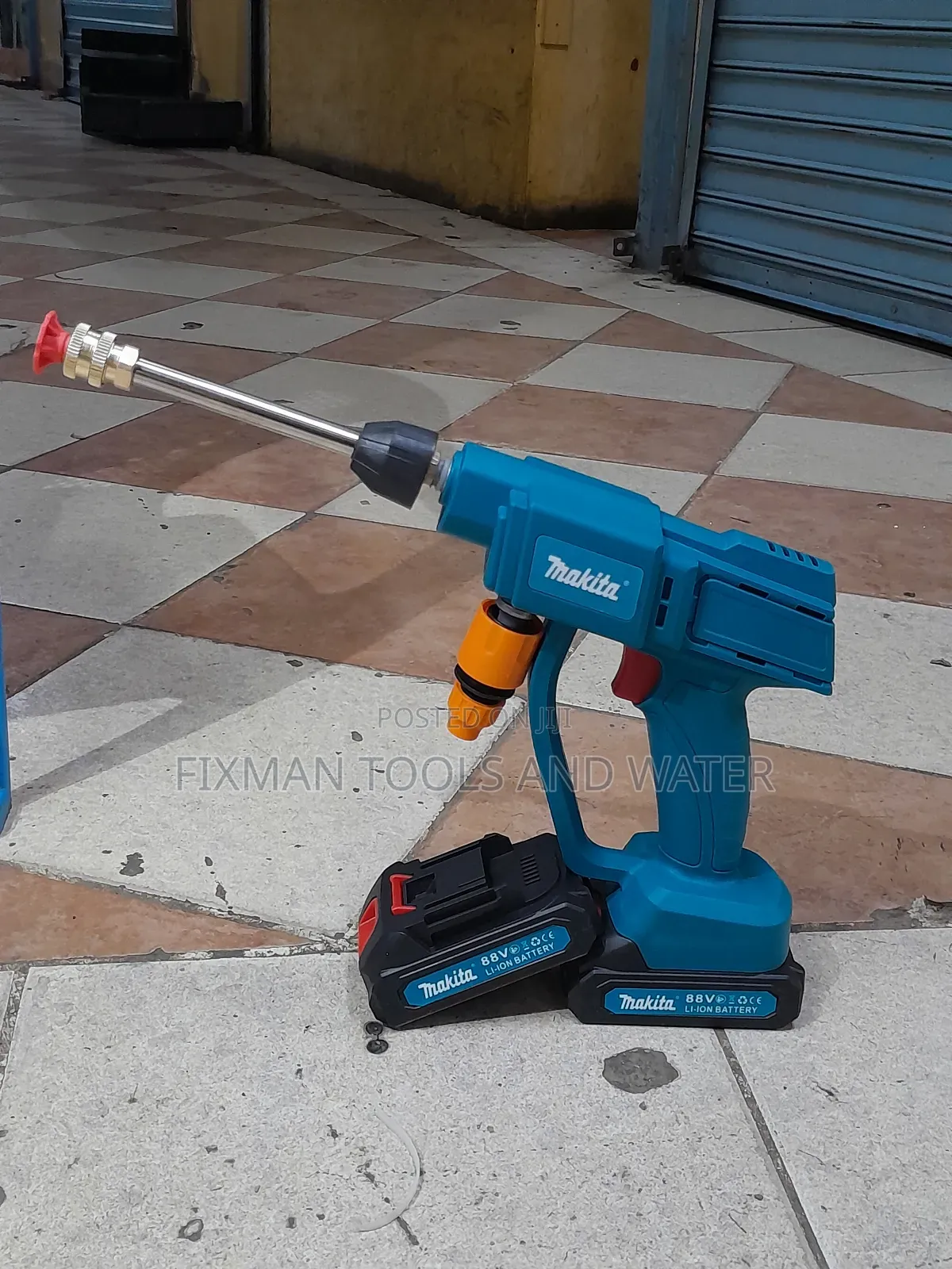 New Makita Cordless High Pressure Washer 2 Batteries 88v Charger