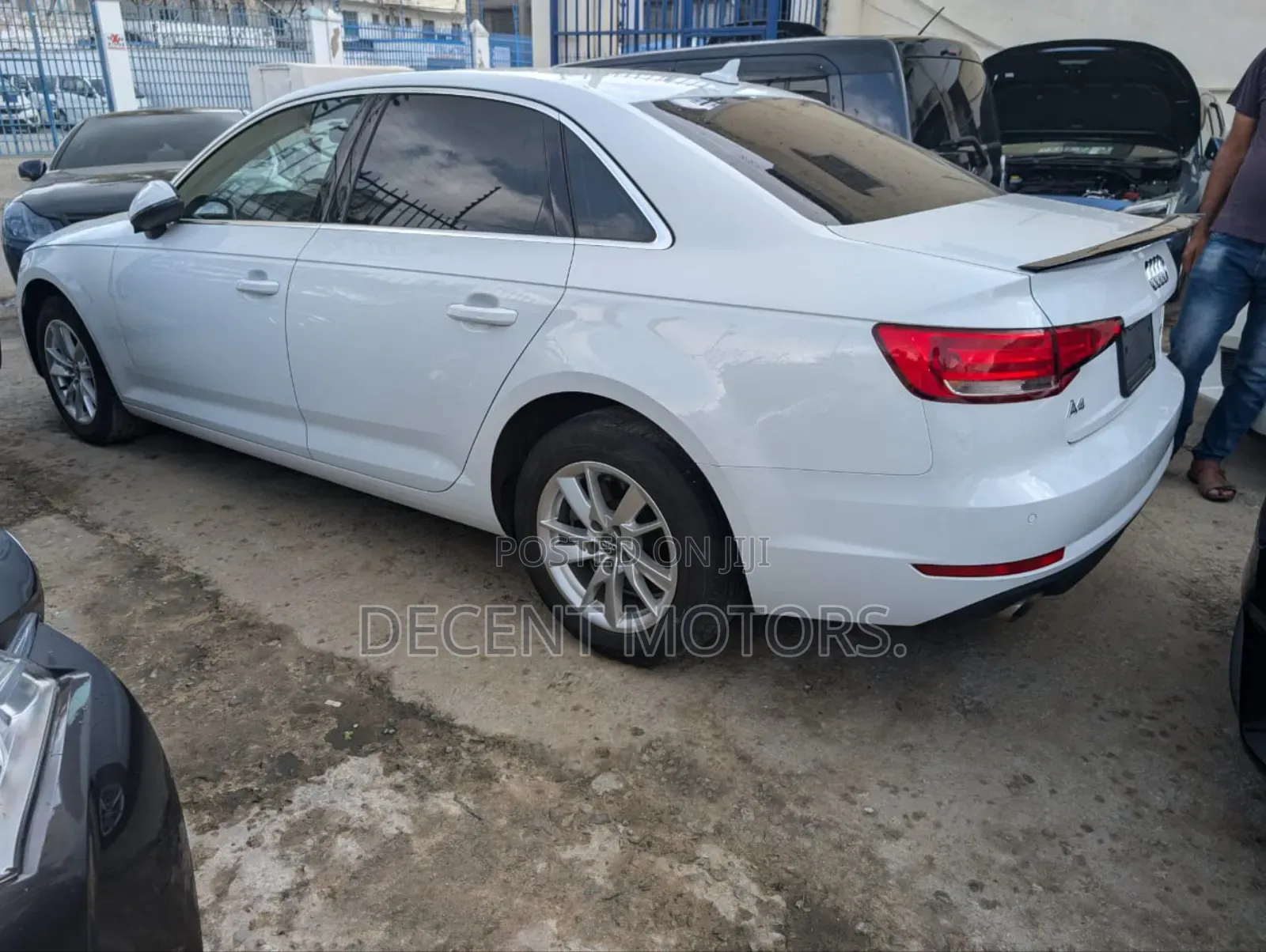 Audi A4 2.0T ultra Premium FWD 2018 White