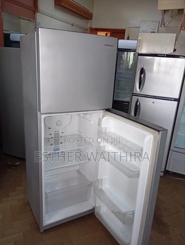 A Neat Samsung Fridge - thumbnail 4