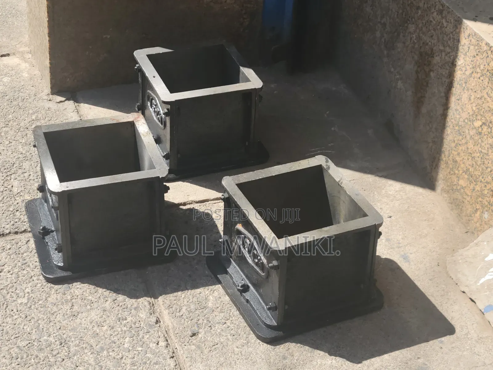 Premium Quality Cast Iron Concrete Cube Moulds