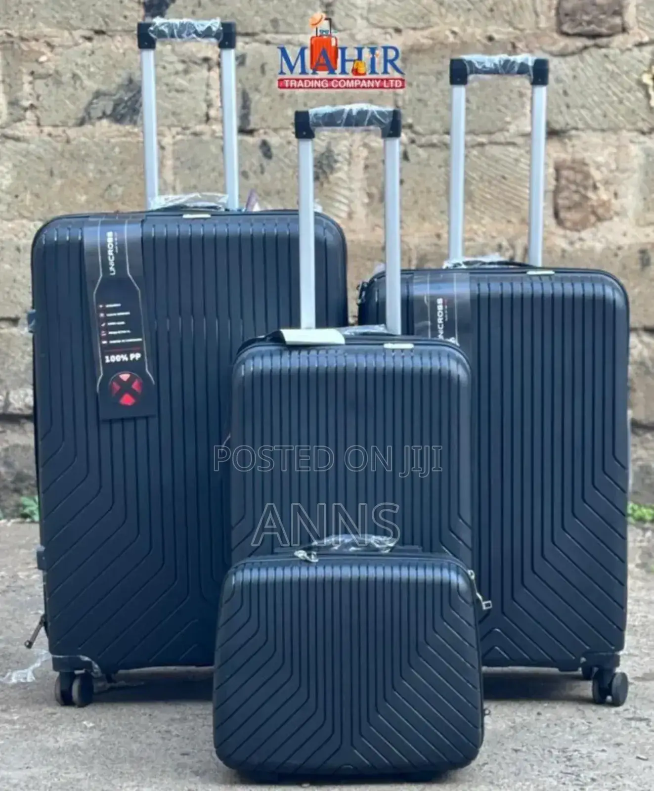 4 in 1 Luxurious Unbreakable Suitcase