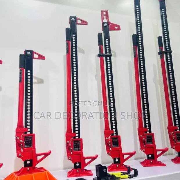 Hi Lift Hand Operated Tanganyika Lift Jack in 33/48/60"