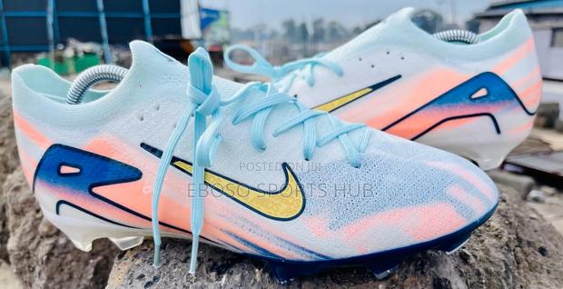 Air Zoom Nike Soccer Boots - main view