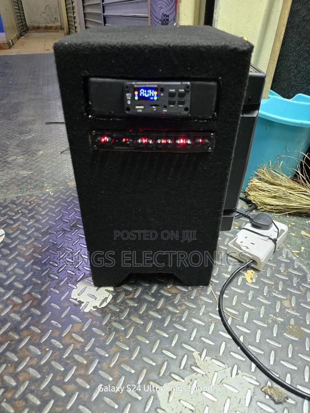 Knwood Headunit With Bluetooth Face.