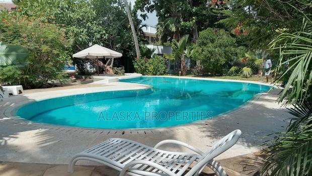 3bdrm Maisonette in Nyali Green Wood for rent