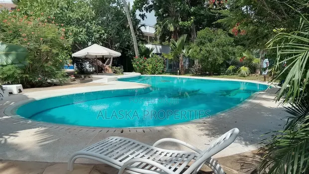 3bdrm Maisonette in Nyali Green Wood for rent