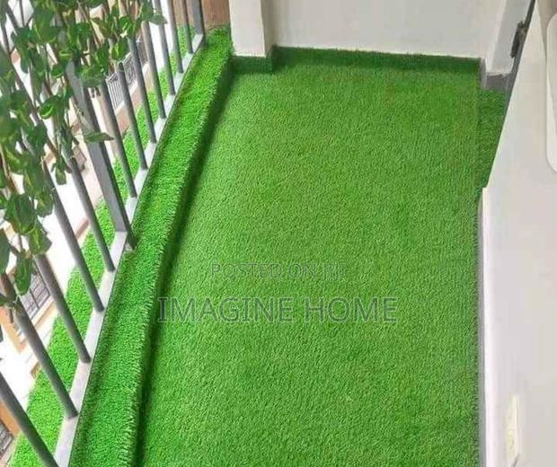 Back Balcony Home Decoration With Turf Green Grass Carpet