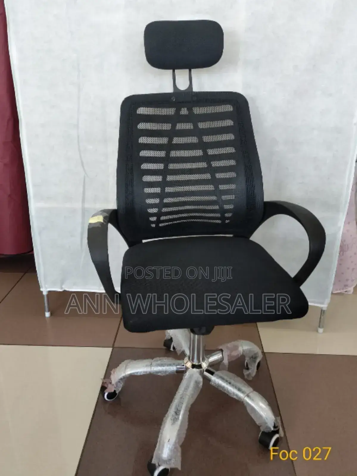 Secretarial Office Chair With Headrest FOC-OO6