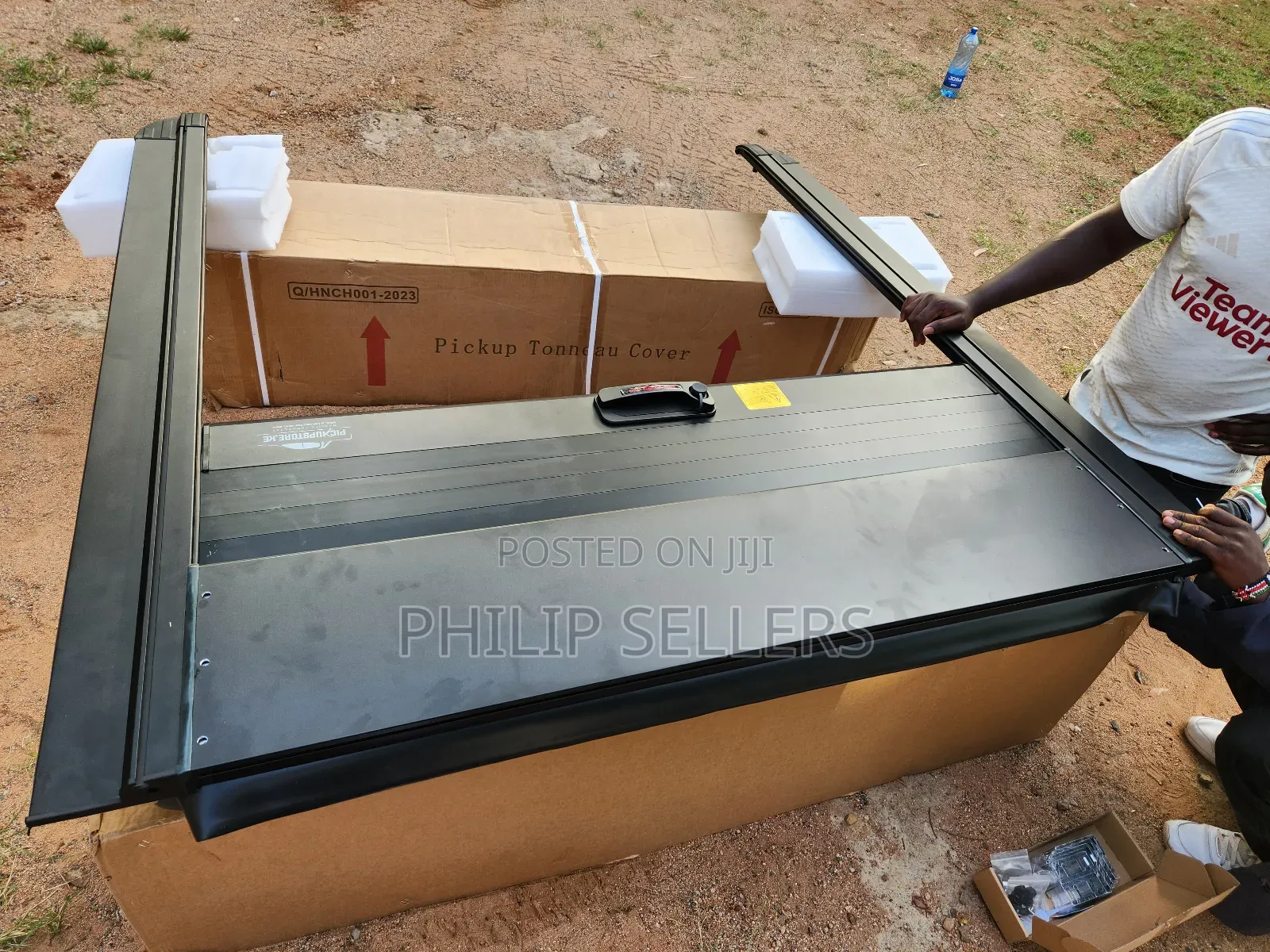 Ford Ranger Roller Shutter 
* Toyota Hilux Revo