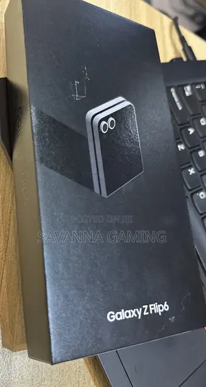 New Samsung Galaxy Z Flip6 256 GB Black