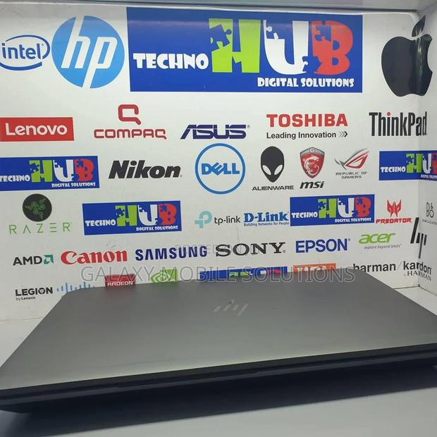Laptop HP ZBook 17 G6 16GB Intel Core I7 SSD 512GB - thumbnail 3