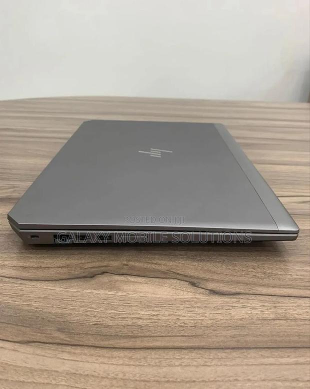 Laptop HP ZBook 15 32GB Intel Core I7 SSD 512GB - thumbnail 3