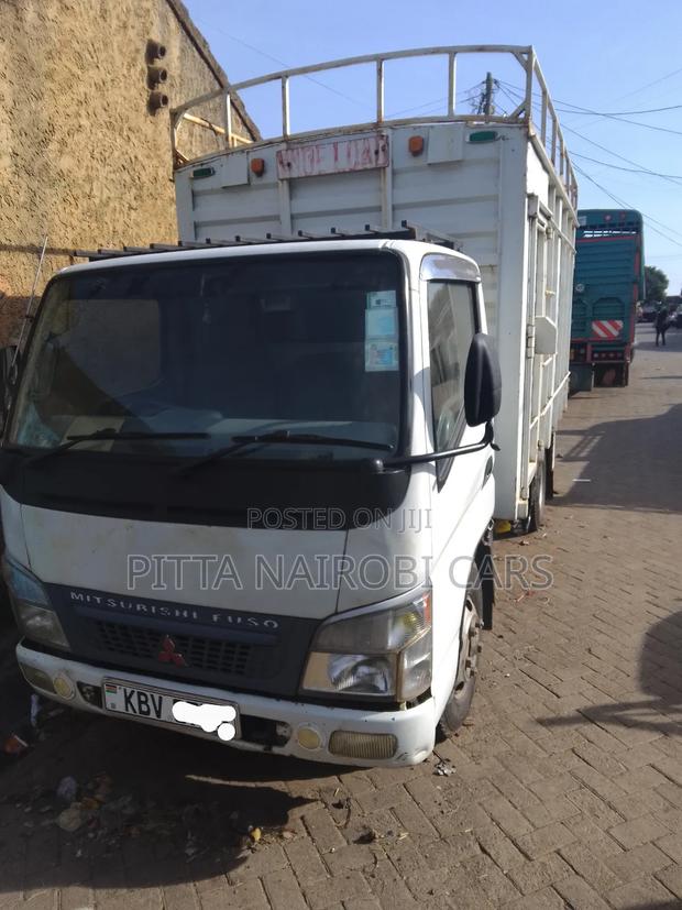 Mitsubishi Canter - thumbnail 2