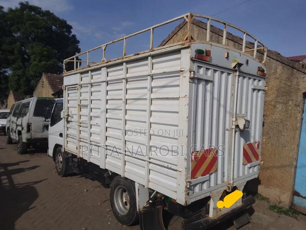 Mitsubishi Canter - thumbnail 4