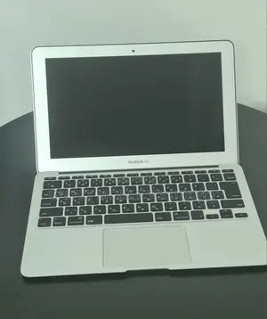 Laptop Apple MacBook Air 2011 4GB Intel Core I5 SSD 128GB