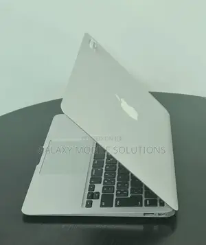 Laptop Apple MacBook Air 2011 4GB Intel Core I5 SSD 128GB