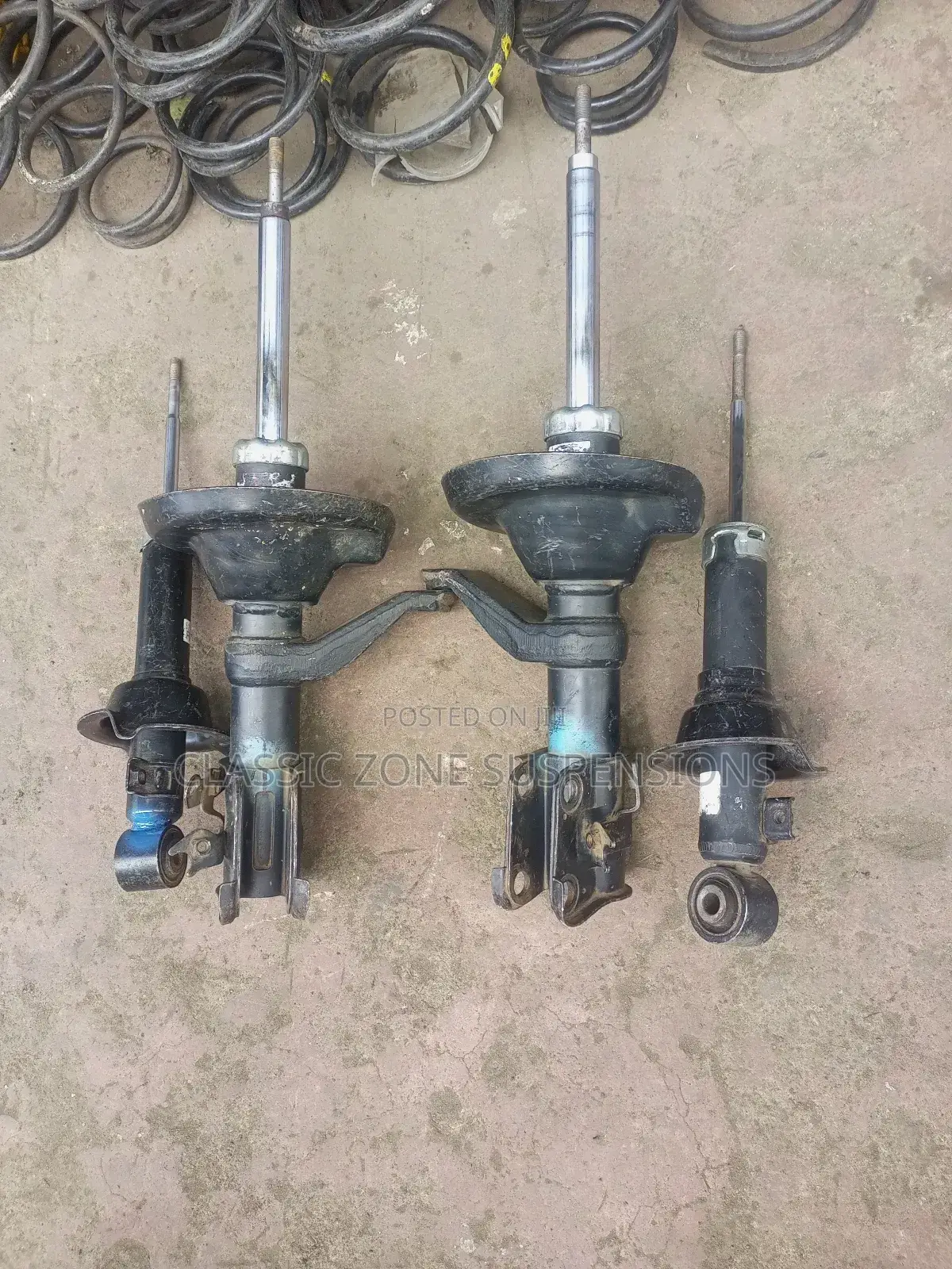 Honda CR-V Rd7 Shocks