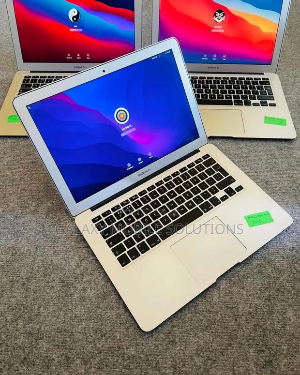 Laptop Apple MacBook Air 2013 4GB Intel Core I5 SSD 128GB - main view