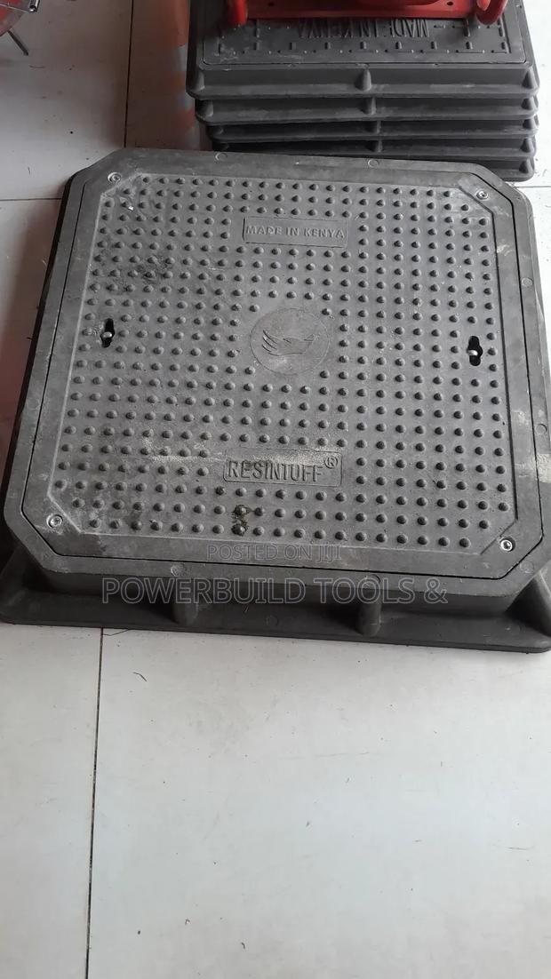 Reinforced Heavy-Duty Manhole Cover 600mm × 600mm
