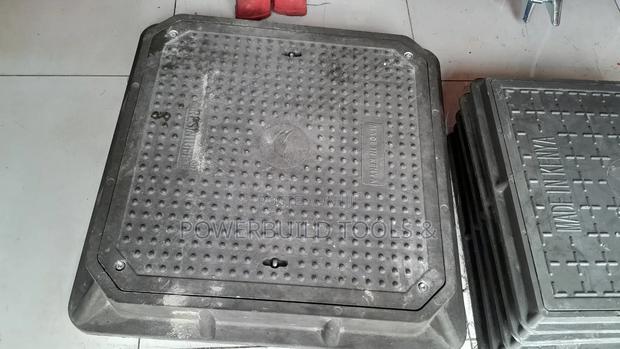 Lockable Manhole Cover 600mm by 600mm - thumbnail 2