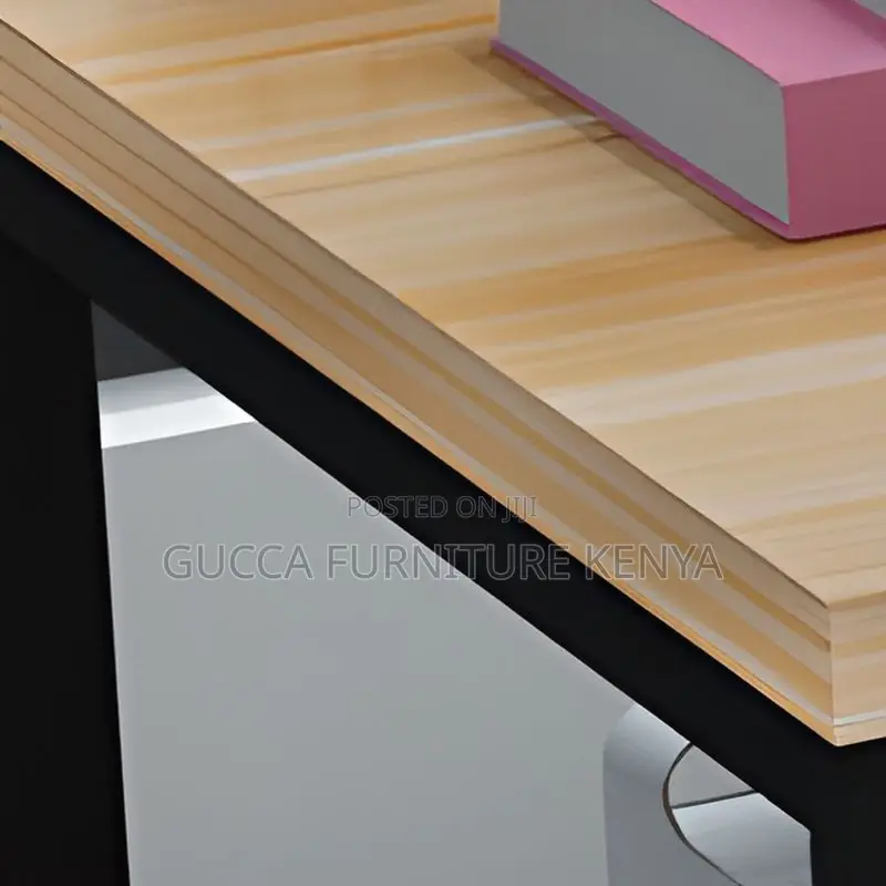Clerical Desking:Trendy Rectangular Wooden Top Studying Desk