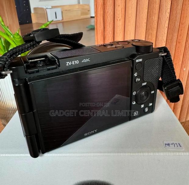 Sony Zv-E10 Mirrorless Camera 16-50mm Lens - thumbnail 2
