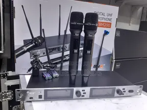 BNK BM200 Digital UHF Wireless Microphones 2 Microphones