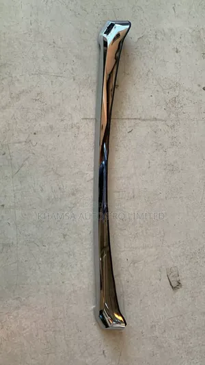 Toyota Prado Fj150 2010 Hood Moulding
