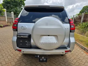 Toyota Land Cruiser 2018 Silver